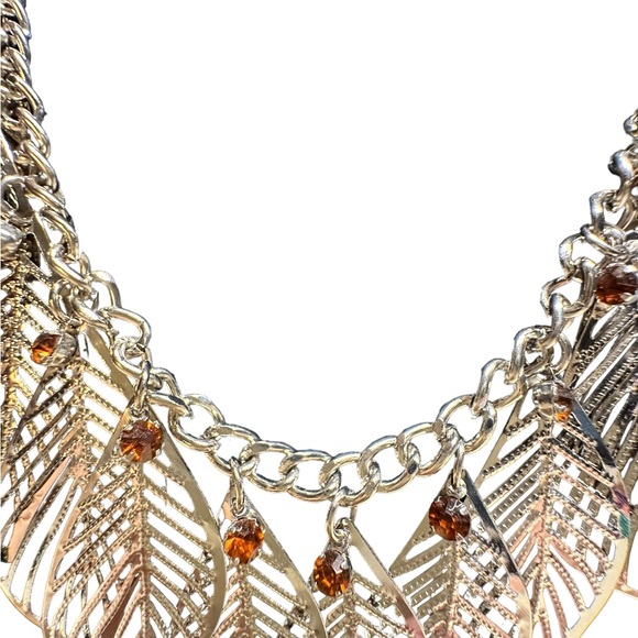 Gifted❌Paparazzi, Necklace & Earrings Set, Sivertone - Picture 3 of 9